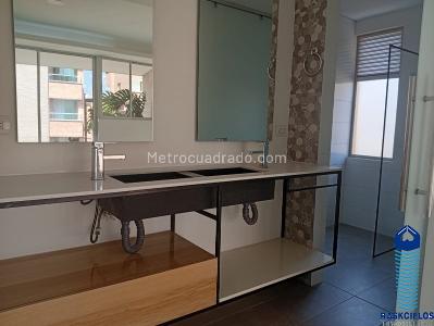 Apartamento de 3 alcobas en venta en Laureles, Medellín, 200 m² · foto 11 de 20
