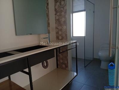 Apartamento de 3 alcobas en venta en Laureles, Medellín, 200 m² · foto 12 de 20