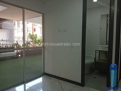 Apartamento de 3 alcobas en venta en Laureles, Medellín, 200 m² · foto 17 de 20