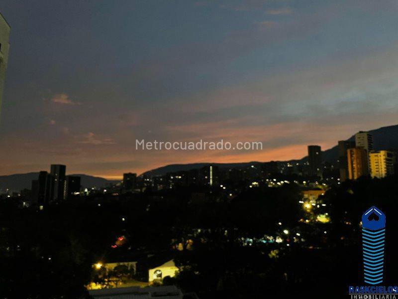 2BR Apartment in Poblado (70 m²) - 3