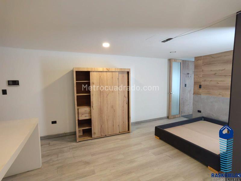 Loft-Style Studio Apartment for Rent in Conquistadores - 3