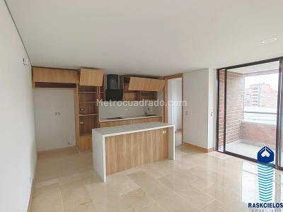 Apartamento de 3 alcobas en venta en Laureles, Medellín, 130 m² · foto 3 de 20