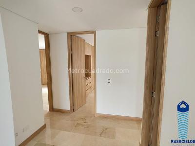Apartamento de 3 alcobas en venta en Laureles, Medellín, 130 m² · foto 9 de 20