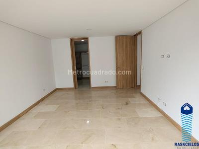 Apartamento de 3 alcobas en venta en Laureles, Medellín, 130 m² · foto 18 de 20