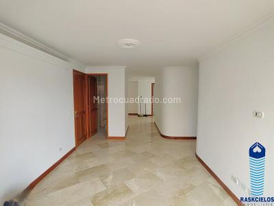 Apartamento de 3 alcobas en arriendo en Laureles, Medellín, 102 m² · foto 4 de 20