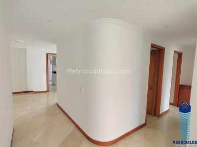 Apartamento de 3 alcobas en arriendo en Laureles, Medellín, 102 m² · foto 12 de 20
