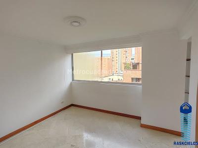 Apartamento de 3 alcobas en arriendo en Laureles, Medellín, 102 m² · foto 17 de 20