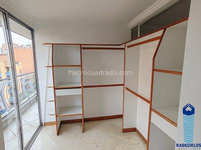 Apartamento de 3 alcobas en arriendo en Laureles, Medellín, 102 m² · foto 19 de 20