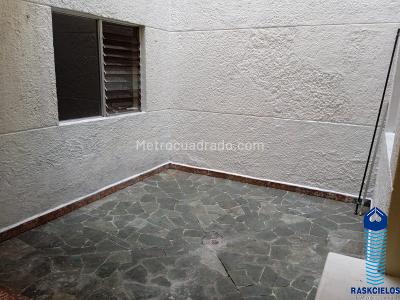 Casa de 5 alcobas en venta en La America, Medellín, 290 m² · foto 5 de 19