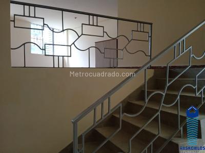 Casa de 5 alcobas en venta en La America, Medellín, 290 m² · foto 15 de 19