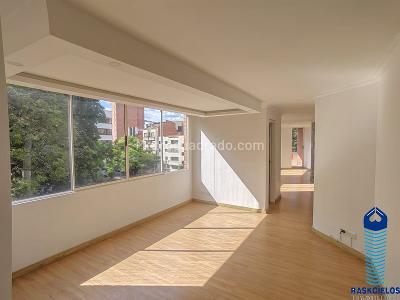 Apartamento de 3 alcobas en venta en Laureles, Medellín, 127 m² · foto 5 de 20