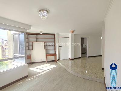Apartamento de 4 alcobas en venta en Laureles, Medellín, 161 m² · foto 3 de 20