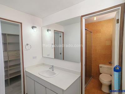 Apartamento de 4 alcobas en venta en Laureles, Medellín, 161 m² · foto 20 de 20