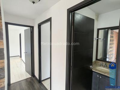 Apartamento de 2 alcobas en venta en El Poblado, Medellín, 120 m² · foto 10 de 20