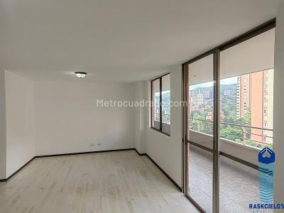 Apartamento de 2 alcobas en venta en El Poblado, Medellín, 120 m² · foto 17 de 20