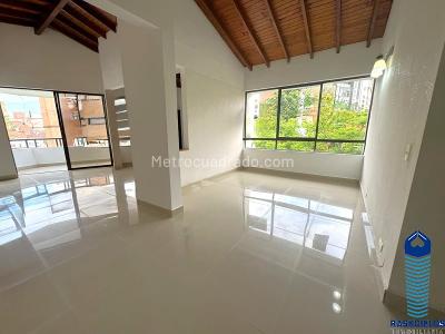 Apartamento de 3 alcobas en venta en Laureles, Medellín, 165 m² · foto 2 de 19