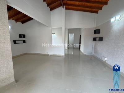 Apartamento de 3 alcobas en venta en Laureles, Medellín, 165 m² · foto 5 de 19