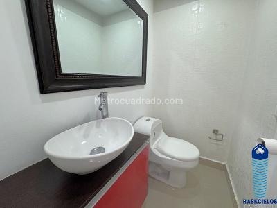Apartamento de 3 alcobas en venta en Laureles, Medellín, 165 m² · foto 9 de 19