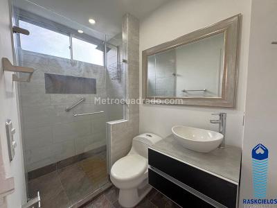 Apartamento de 3 alcobas en venta en Laureles, Medellín, 165 m² · foto 16 de 19