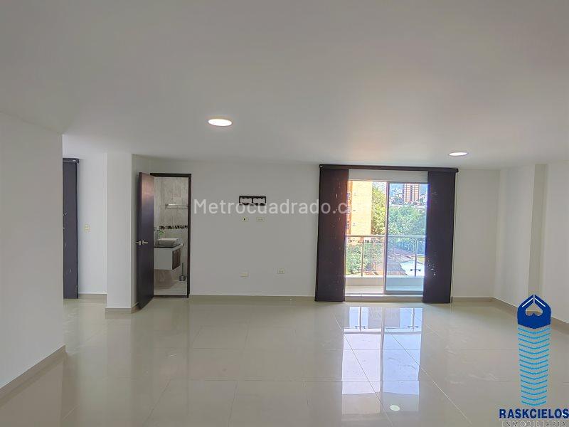 Spacious 4BR Apartment in Laureles - 2
