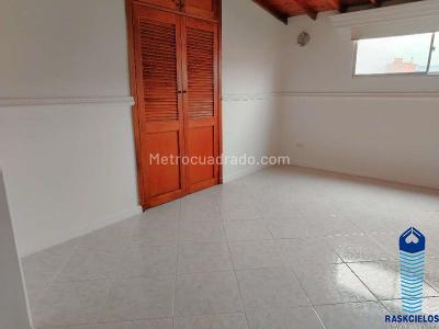 Apartamento de 2 alcobas en venta en La Castellana, Medellín, 90 m² · foto 2 de 10
