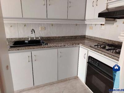 Apartamento de 2 alcobas en venta en La Castellana, Medellín, 90 m² · foto 5 de 10