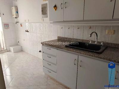 Apartamento de 2 alcobas en venta en La Castellana, Medellín, 90 m² · foto 6 de 10