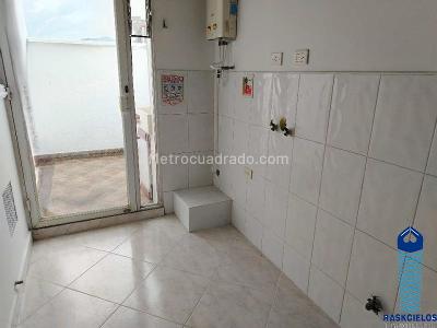 Apartamento de 2 alcobas en venta en La Castellana, Medellín, 90 m² · foto 8 de 10