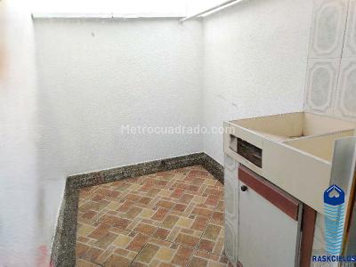 Apartamento de 2 alcobas en venta en La Castellana, Medellín, 90 m² · foto 9 de 10