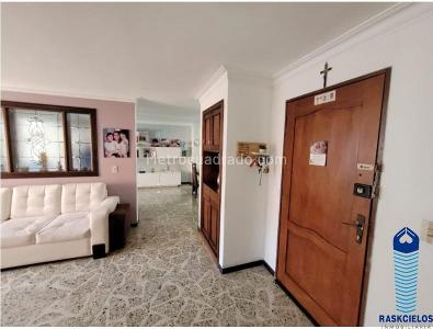 Apartamento en venta en El Nogal, Medellín · foto 4 de 14