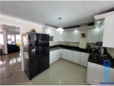 Apartamento en venta en El Nogal, Medellín · foto 6 de 14