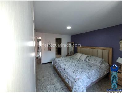 Apartamento en venta en El Nogal, Medellín · foto 10 de 14
