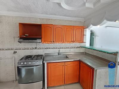 Apartamento de 2 alcobas en venta en La Candelaria, Medellín, 62 m² · foto 5 de 14