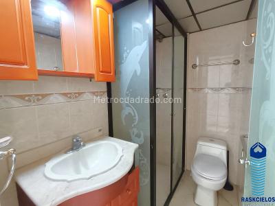 Apartamento de 2 alcobas en venta en La Candelaria, Medellín, 62 m² · foto 6 de 14