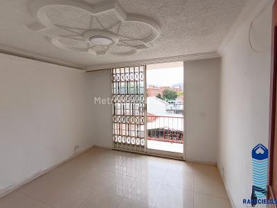 Apartamento de 2 alcobas en venta en La Candelaria, Medellín, 62 m² · foto 7 de 14