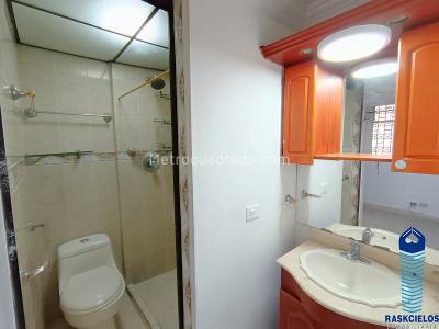 Apartamento de 2 alcobas en venta en La Candelaria, Medellín, 62 m² · foto 12 de 14