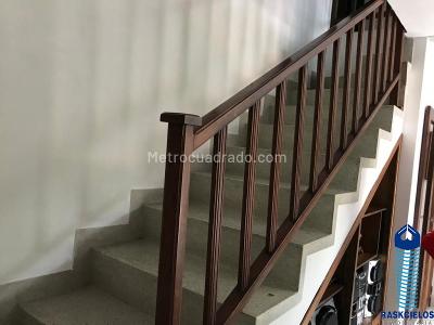 Casa de 5 alcobas en venta en Belen Rosales, Medellín, 200 m² · foto 3 de 16