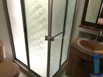 Casa de 5 alcobas en venta en Belen Rosales, Medellín, 200 m² · foto 9 de 16