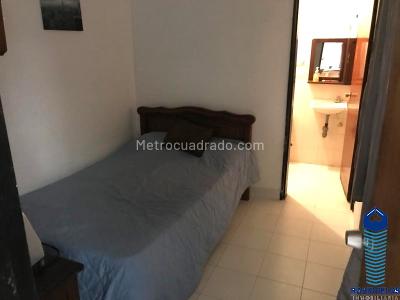 Casa de 5 alcobas en venta en Belen Rosales, Medellín, 200 m² · foto 14 de 16