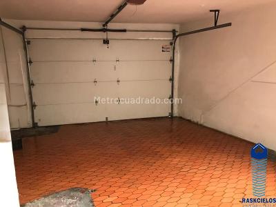 Casa de 5 alcobas en venta en Belen Rosales, Medellín, 200 m² · foto 16 de 16
