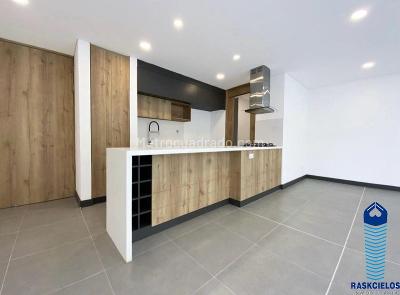 Apartamento en venta en El Nogal, Medellín · foto 2 de 9