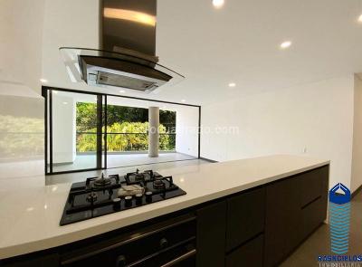 Apartamento en venta en El Nogal, Medellín · foto 3 de 9