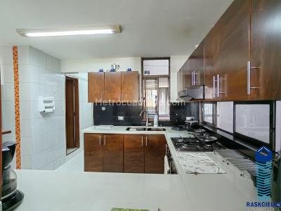 Apartamento de 4 alcobas en venta en Laureles, Medellín, 166 m² · foto 7 de 20