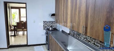 Casa de 3 alcobas en venta en Belen Alameda, Medellín, 284 m² · foto 3 de 18