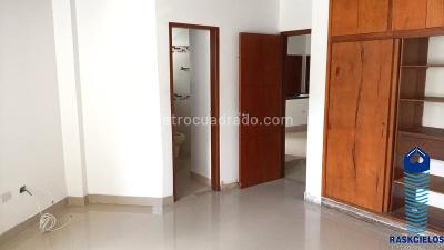 Casa de 5 alcobas en venta en Belen Alameda, Medellín, 320 m² · foto 9 de 19