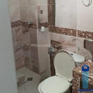 Casa de 5 alcobas en venta en Belen Alameda, Medellín, 320 m² · foto 11 de 19