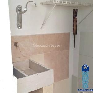 Casa de 5 alcobas en venta en Belen Alameda, Medellín, 320 m² · foto 16 de 19