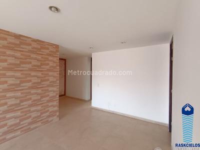 Apartamento de 2 alcobas en arriendo en Laureles, Medellín, 80 m² · foto 8 de 20
