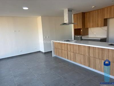 Apartamento de 3 alcobas en venta en Belen Alameda, Medellín, 76 m² · foto 3 de 13