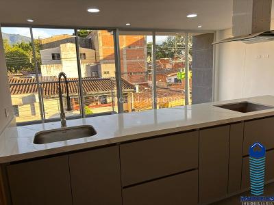 Apartamento de 3 alcobas en venta en Belen Alameda, Medellín, 76 m² · foto 7 de 13